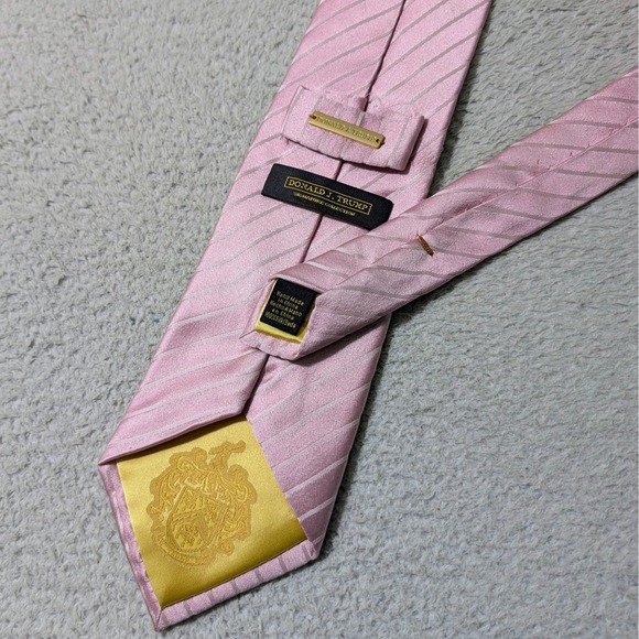 Donald J. Trump Other - Donald J. Trump Necktie Mens OS Pink Striped Silk Signature Collection